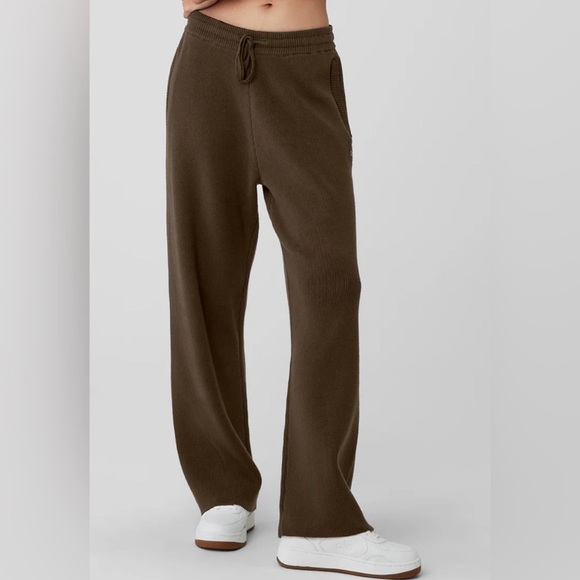 ALO Yoga Scholar Straight Leg Sweatpant - Picture 1 of 3